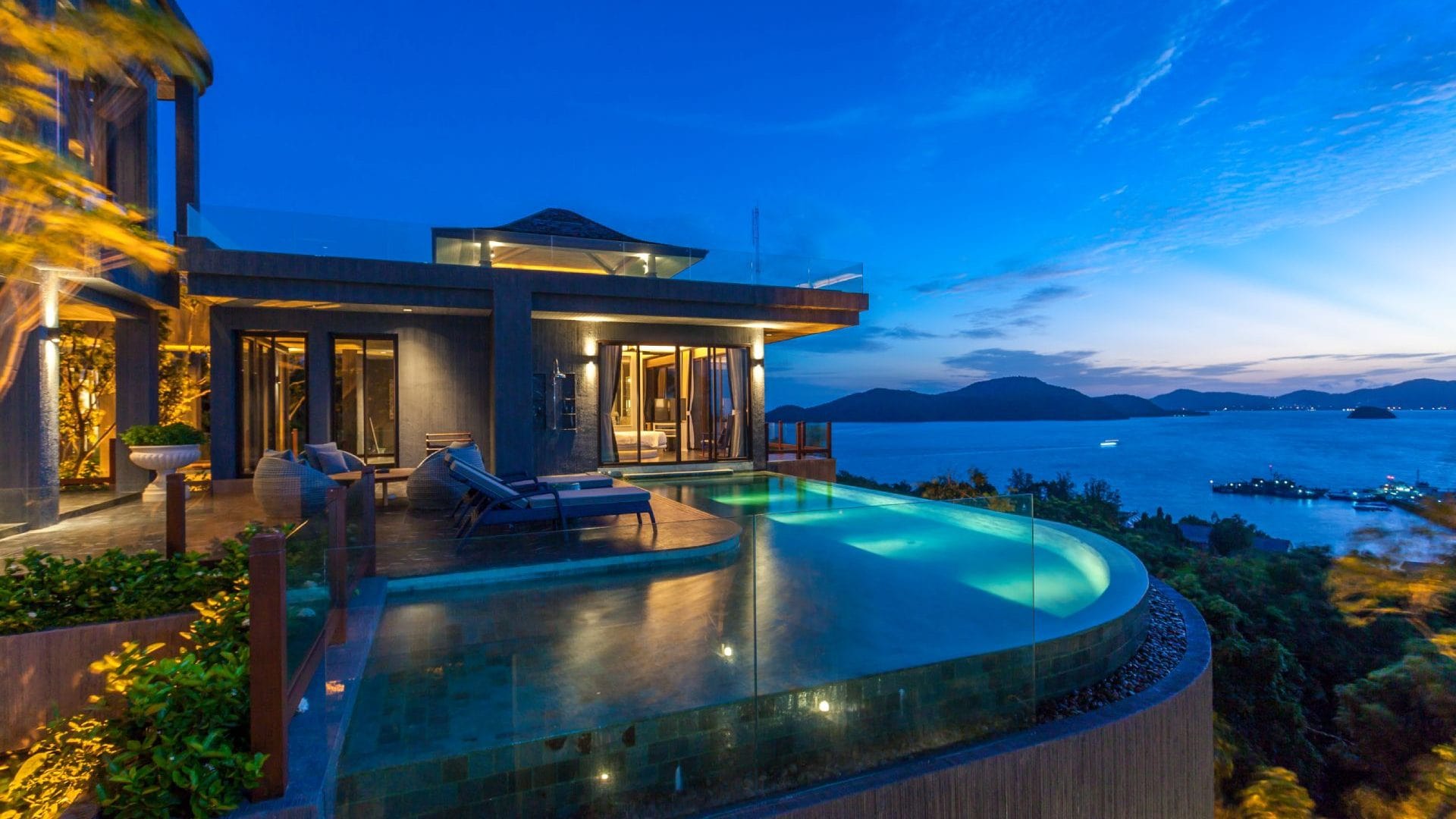 Introducing Luxury pool villa Phuket